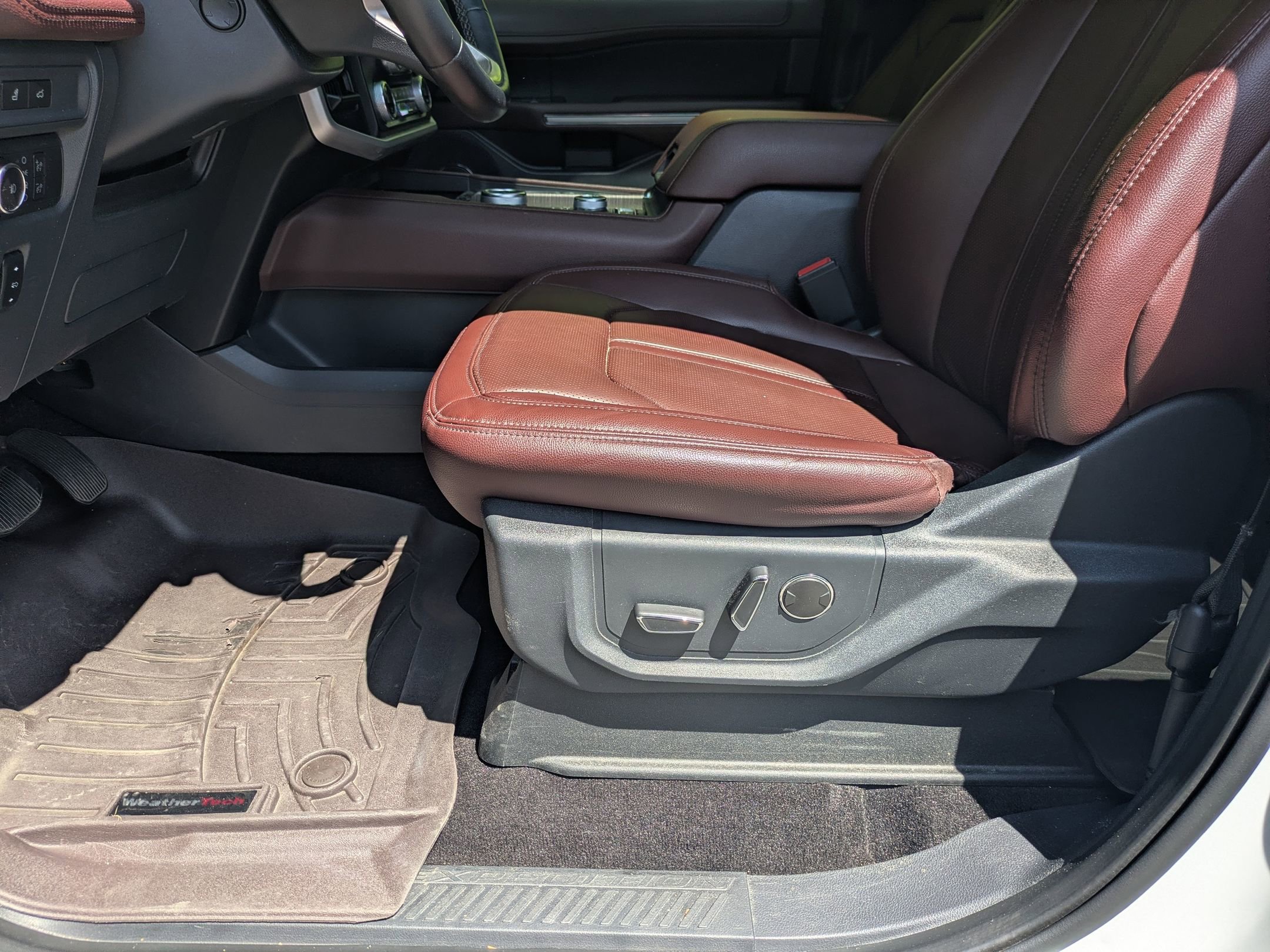 Certified 2022 Ford Expedition Limited AWD/4WD image 13