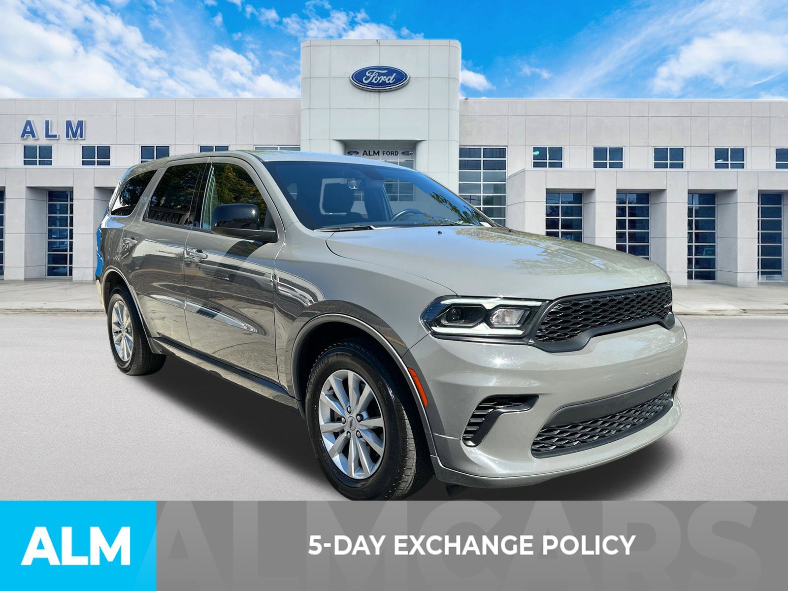 Used 2025 Dodge Durango GT RWD image 3