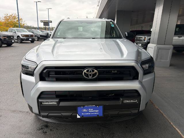 Used 2025 Toyota 4Runner SR5 AWD/4WD image 2