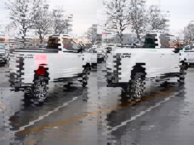 Certified 2021 Ford F350 Lariat w/ Lariat Value Package image 5