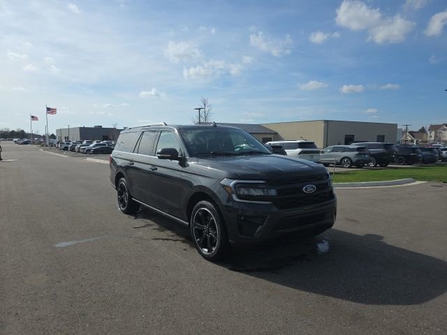 Certified 2022 Ford Expedition Max Limited AWD/4WD image 3