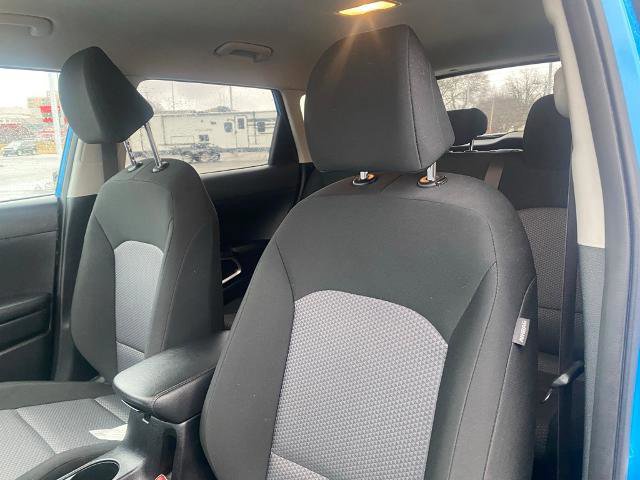 Used 2024 Kia Soul S image 11