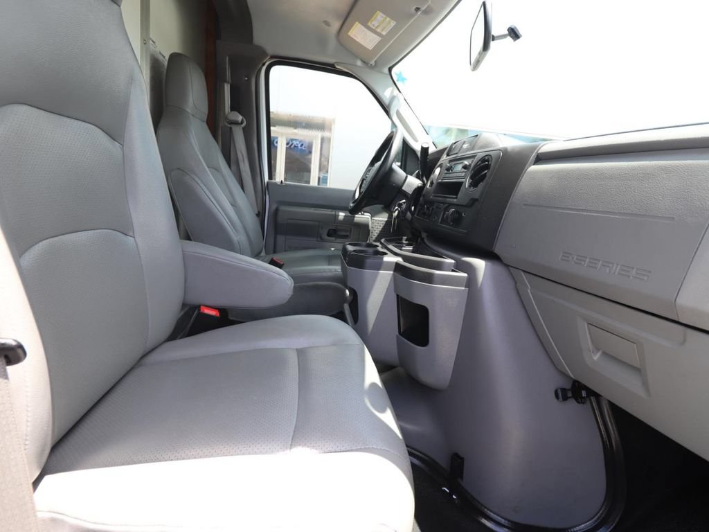 Certified 2024 Ford E-350 and Econoline 350 Super Duty w/ Power Windows & Locks Group RWD image 6