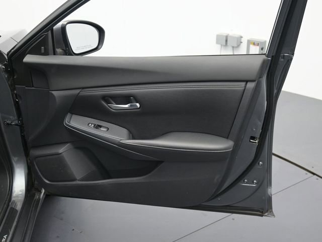 Used 2022 Nissan Sentra SV w/ Lighting Package image 29