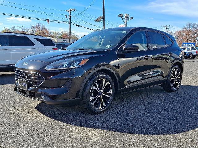 Certified 2022 Ford Escape SE w/ SE Sport Appearance Package image 3