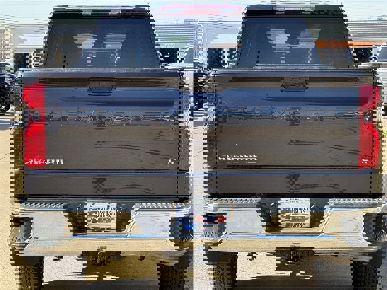 Used 2024 Chevrolet Silverado 1500 LT image 6