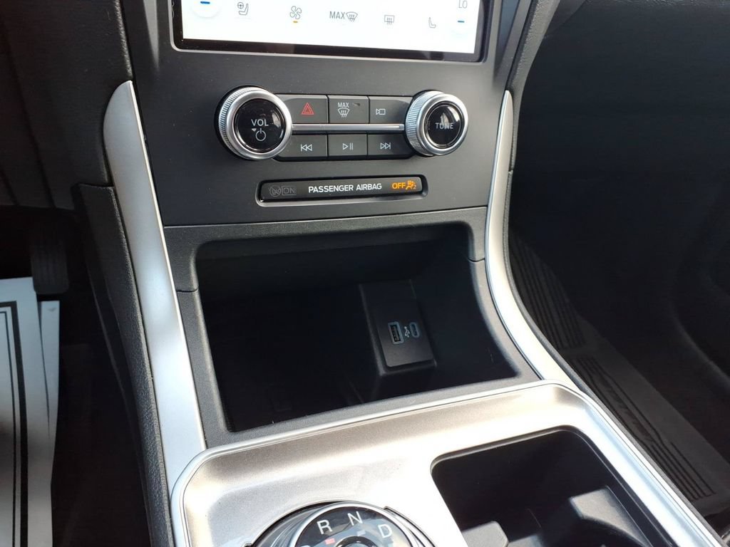 Certified 2024 Ford Edge SEL w/ Convenience Package AWD/4WD image 20