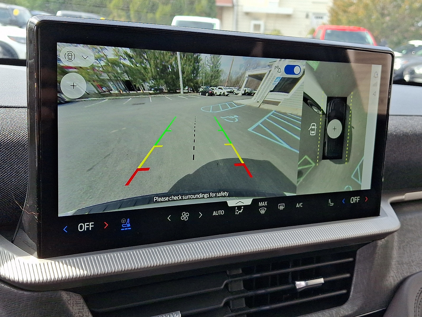 Certified 2025 Ford Explorer Platinum w/ LUX Leather Package image 20