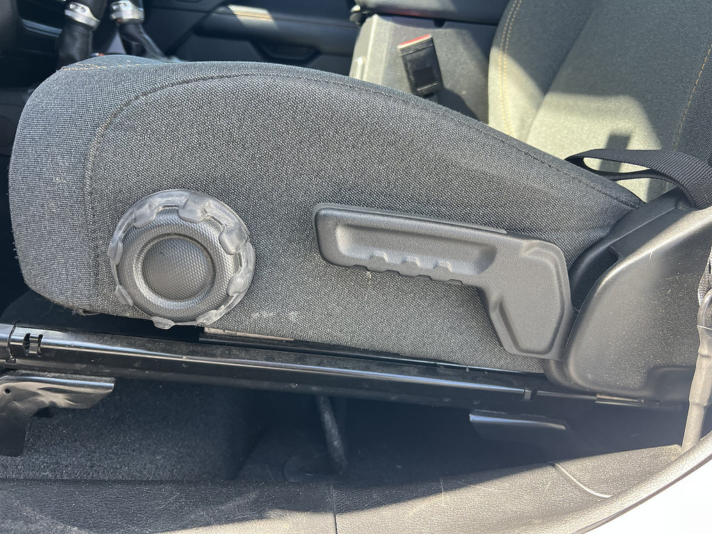 Used 2024 Jeep Wrangler Unlimited Sahara AWD/4WD image 29