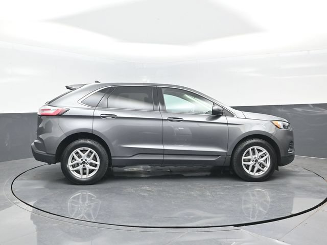 Certified 2024 Ford Edge SEL AWD/4WD image 3