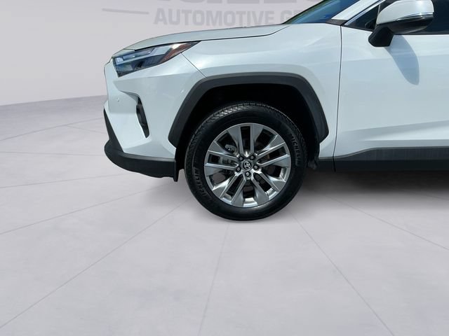 Used 2025 Toyota RAV4 XLE Premium w/ Weather Package AWD/4WD image 9