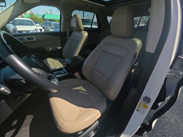Certified 2020 Ford Explorer Limited w/ Hybrid Equipment Group 310A AWD/4WD image 35