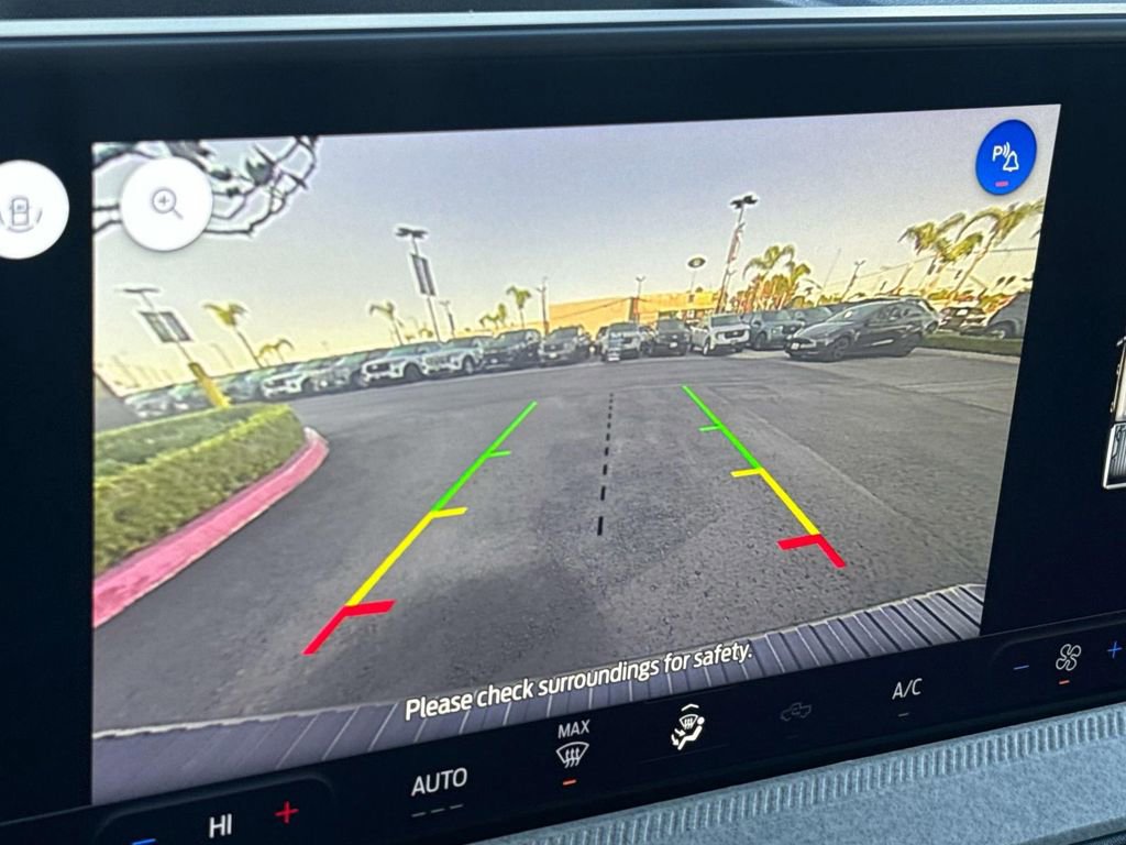 Certified 2025 Ford Maverick XLT w/ Equipment Group 302A image 29