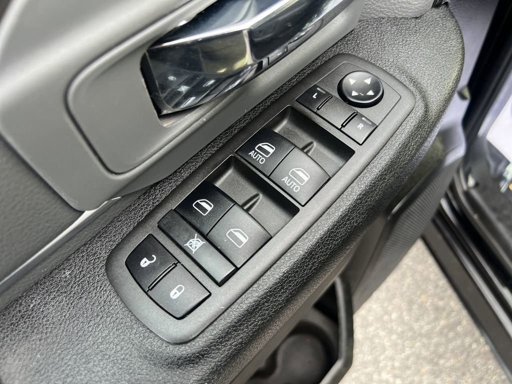 Used 2022 RAM 1500 Classic SLT w/ Protection Group image 8