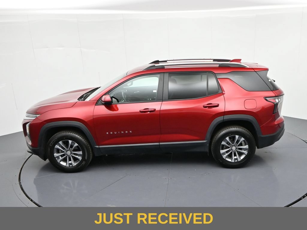 Used 2025 Chevrolet Equinox LT w/ Convenience Package II FWD image 25