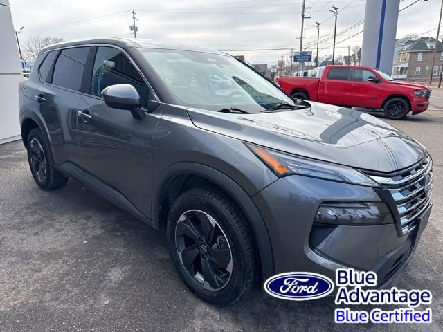 Used 2024 Nissan Rogue SV image 4