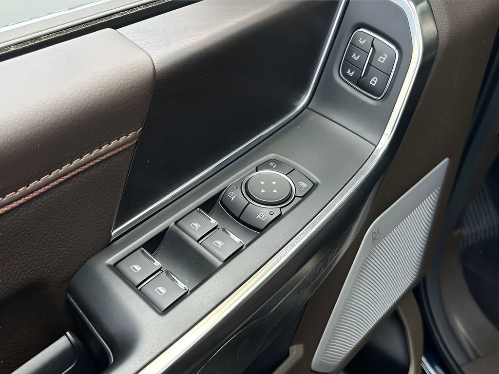 Certified 2025 Ford F150 King Ranch AWD/4WD image 14