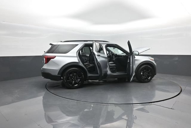 Certified 2023 Ford Explorer ST-Line w/ Class IV Trailer Tow Package RWD image 28