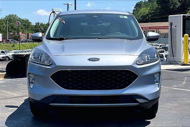 Certified 2022 Ford Escape SEL w/ Technology Package AWD/4WD image 3