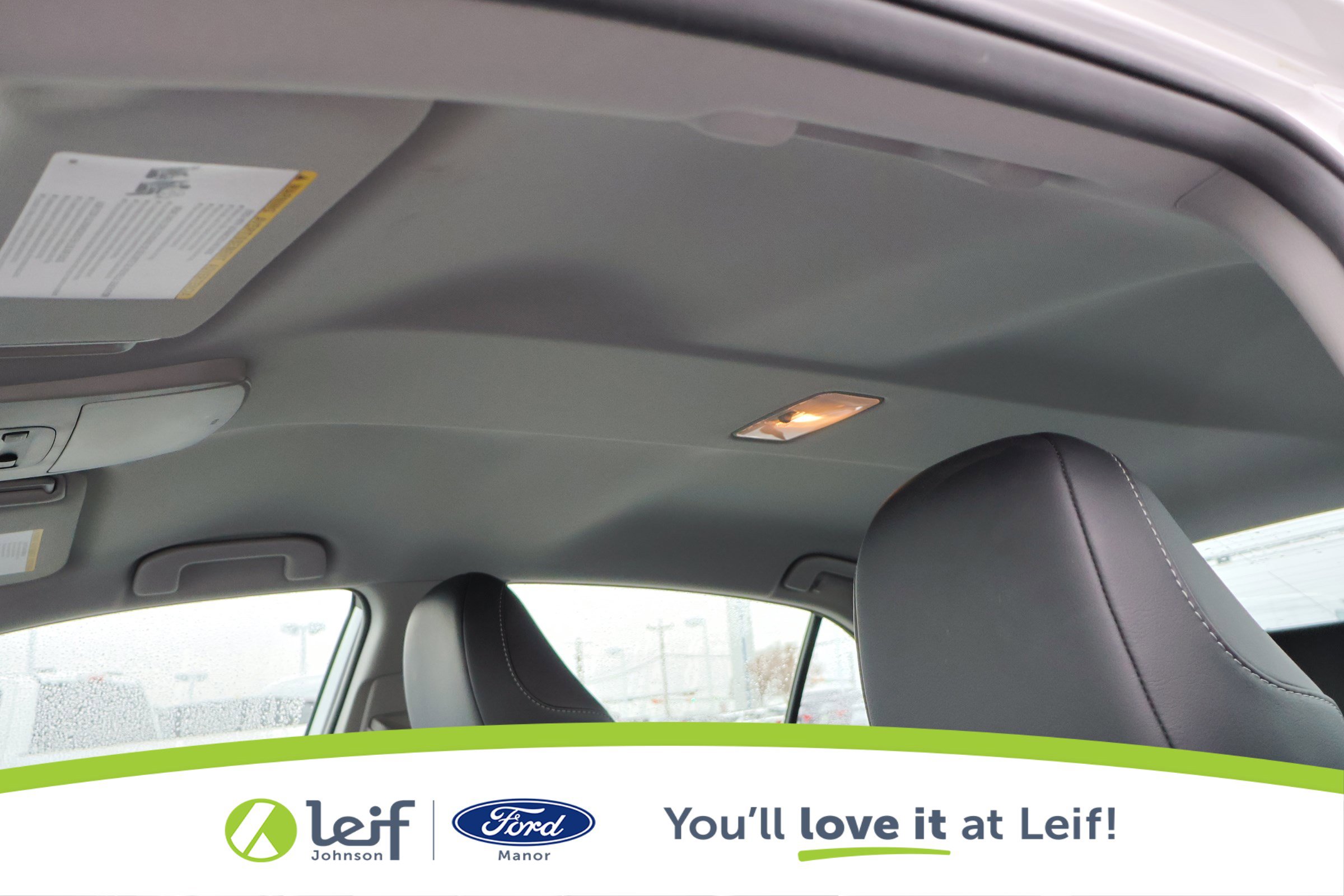 Used 2024 Toyota Camry SE image 13