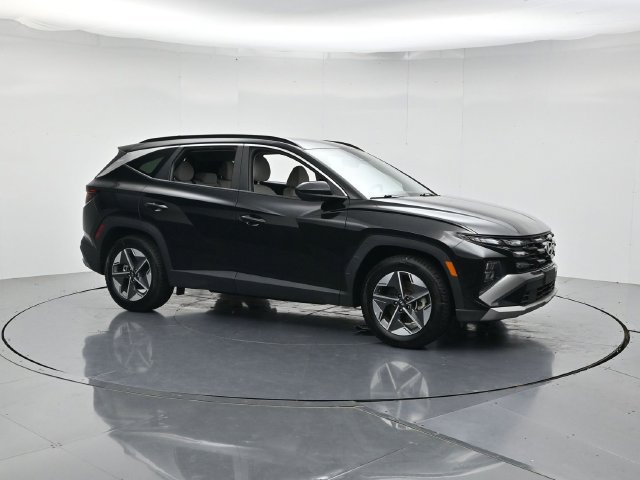 Used 2025 Hyundai Tucson SEL FWD image 3