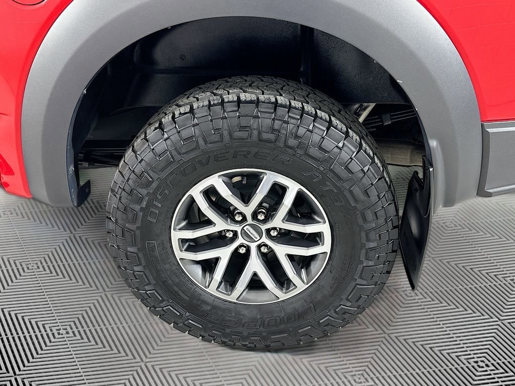 Certified 2018 Ford F150 Raptor w/ Equipment Group 802A Luxury image 28