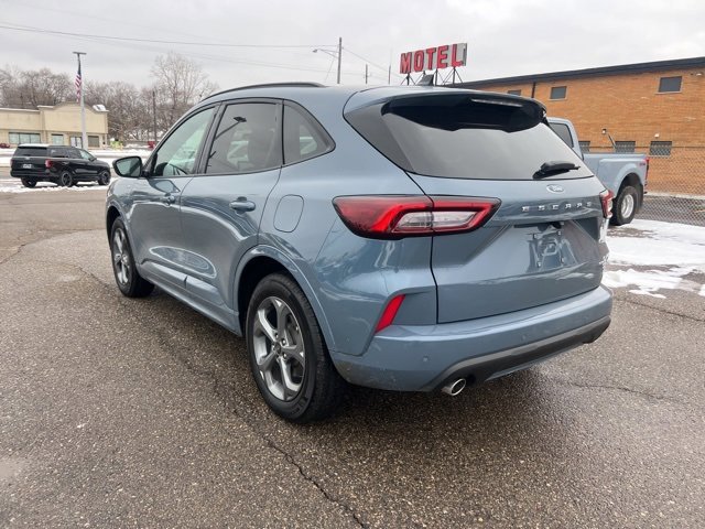 Certified 2024 Ford Escape ST-Line w/ Tech Pack #1 image 4
