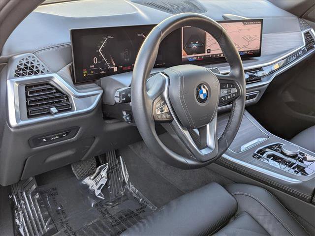 Used 2025 BMW X5 xDrive40i w/ Parking Assistance Package image 10