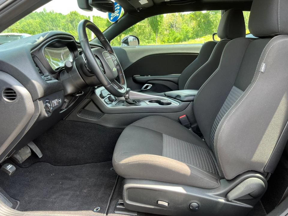 Used 2022 Dodge Challenger GT w/ Driver Convenience Group AWD/4WD image 3