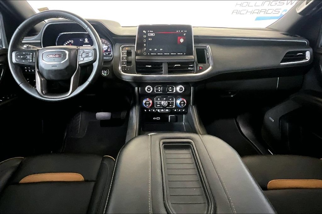Used 2024 GMC Yukon XL AT4 w/ Technology Package AWD/4WD image 11