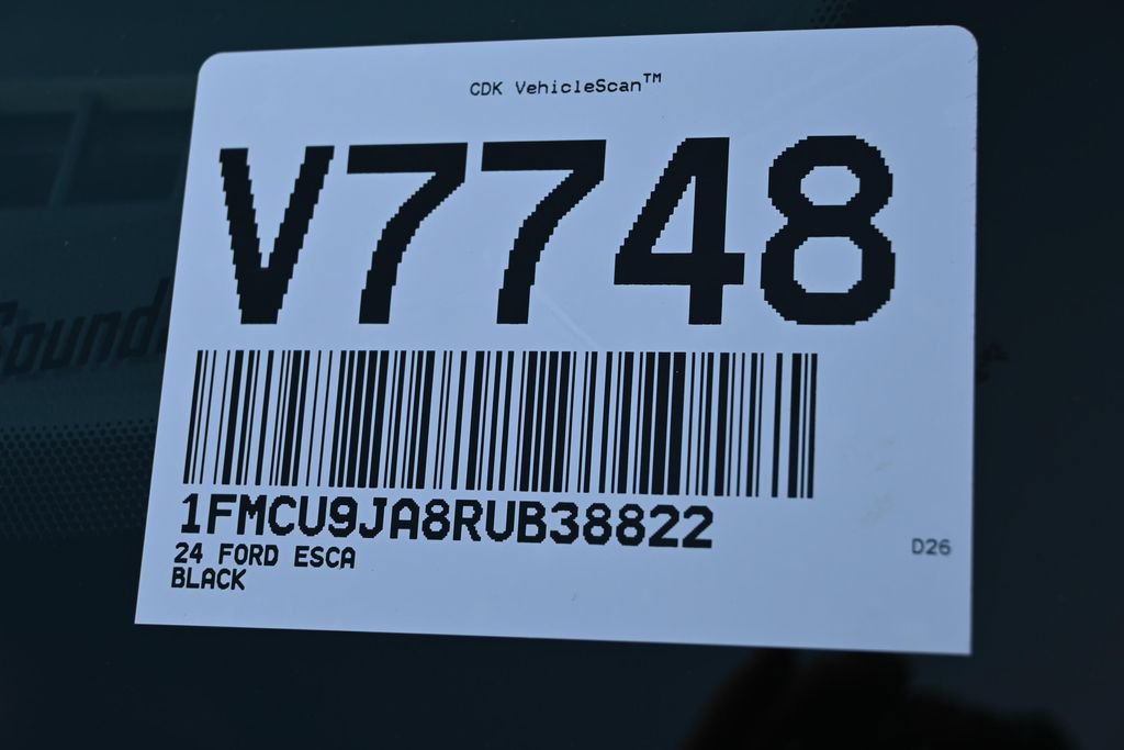 Certified 2024 Ford Escape Platinum AWD/4WD image 40