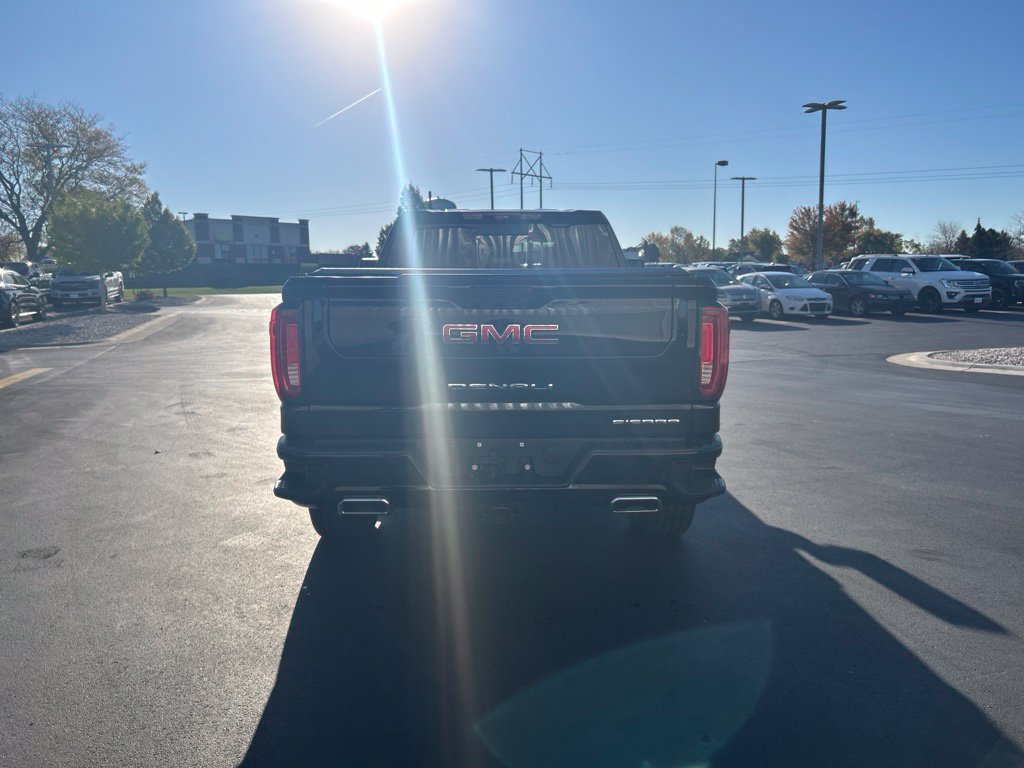 Used 2025 GMC Sierra 1500 Denali w/ Denali Reserve Package AWD/4WD image 5