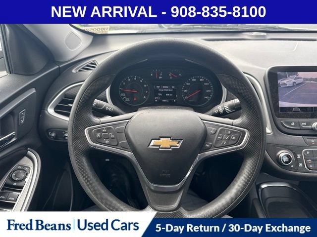 Used 2022 Chevrolet Malibu LT FWD image 14