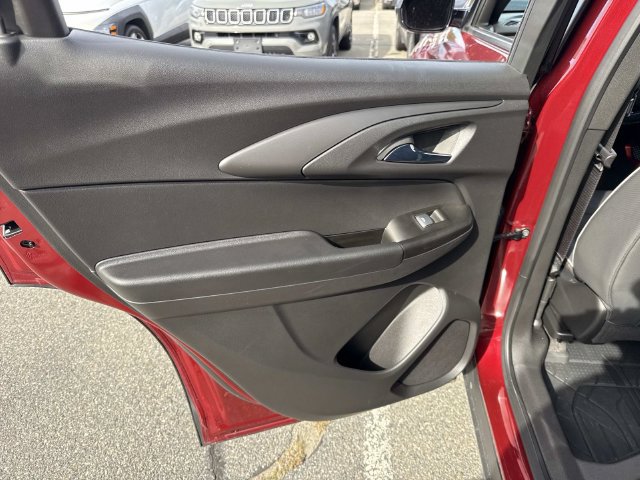 Used 2023 Chevrolet TrailBlazer RS AWD/4WD image 20