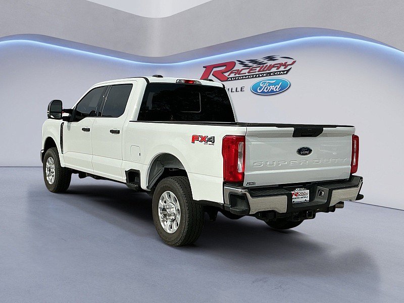 Certified 2024 Ford F250 XLT w/ FX4 Off-Road Package image 2