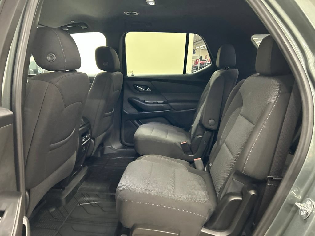 Used 2023 Chevrolet Traverse LT w/ Midnight/Sport Edition AWD/4WD image 26