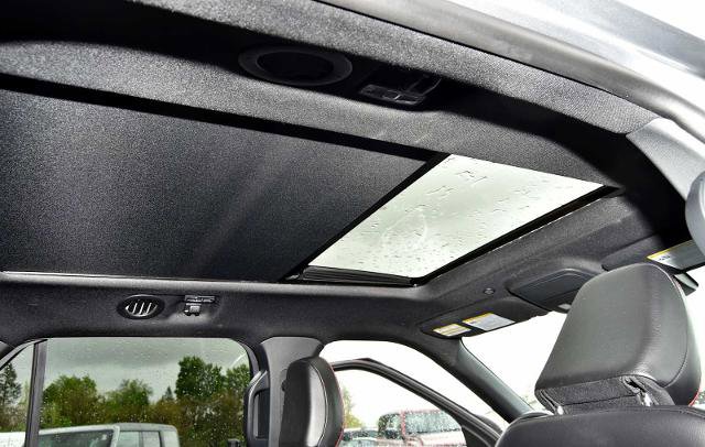 Certified 2023 Ford Explorer ST-Line w/ Class IV Trailer Tow Package AWD/4WD image 31