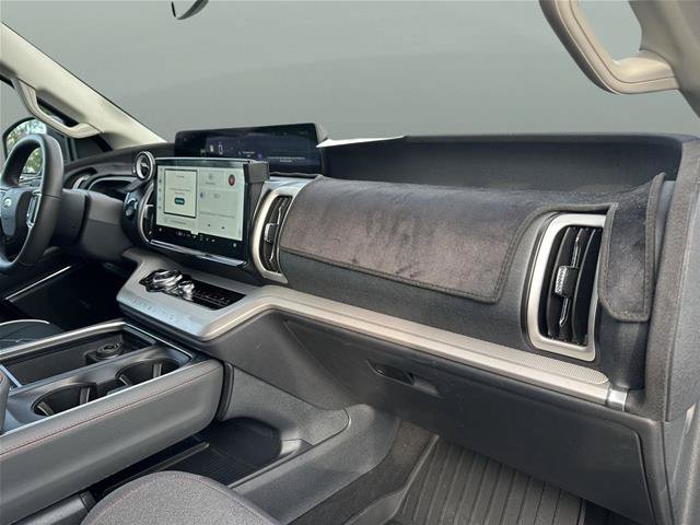 Certified 2025 Ford Expedition Active AWD/4WD image 20