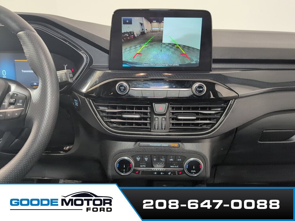 Certified 2025 Ford Escape ST-Line Select AWD/4WD image 16