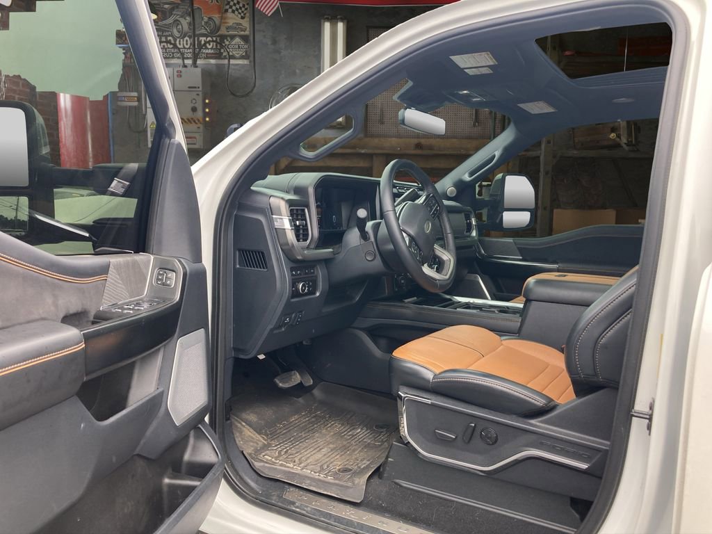 Certified 2024 Ford F250 Platinum AWD/4WD image 16