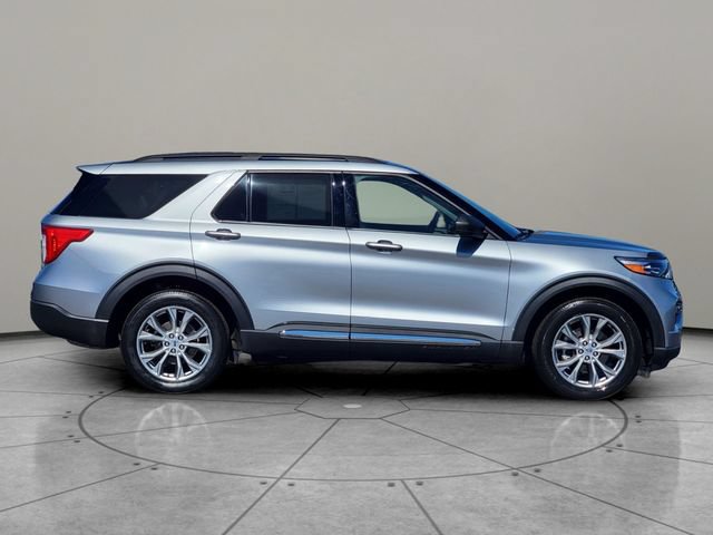 Certified 2023 Ford Explorer XLT w/ Equipment Group 202A AWD/4WD image 13