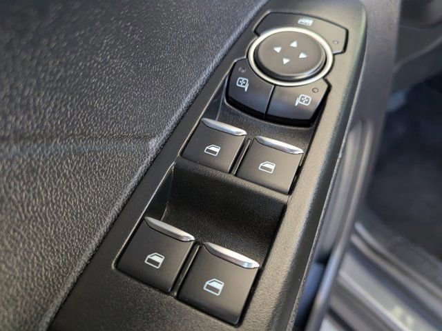 Certified 2022 Ford Escape SE w/ SE Sport Appearance Package image 21