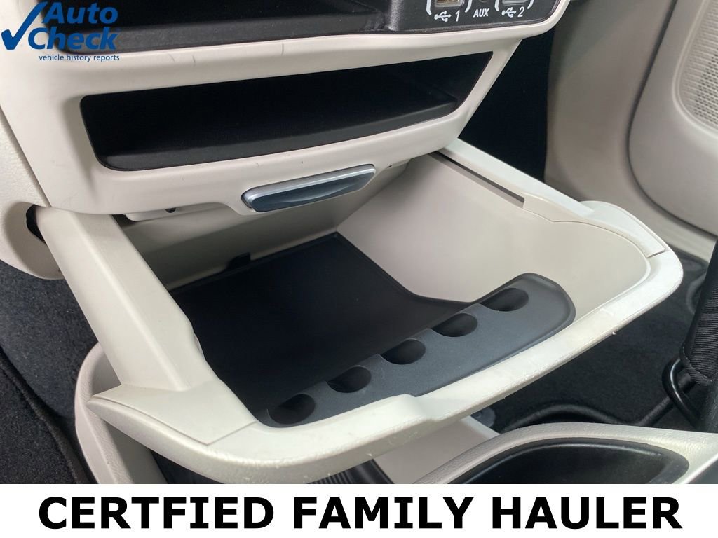 Used 2024 Chrysler Pacifica Touring-L FWD image 43