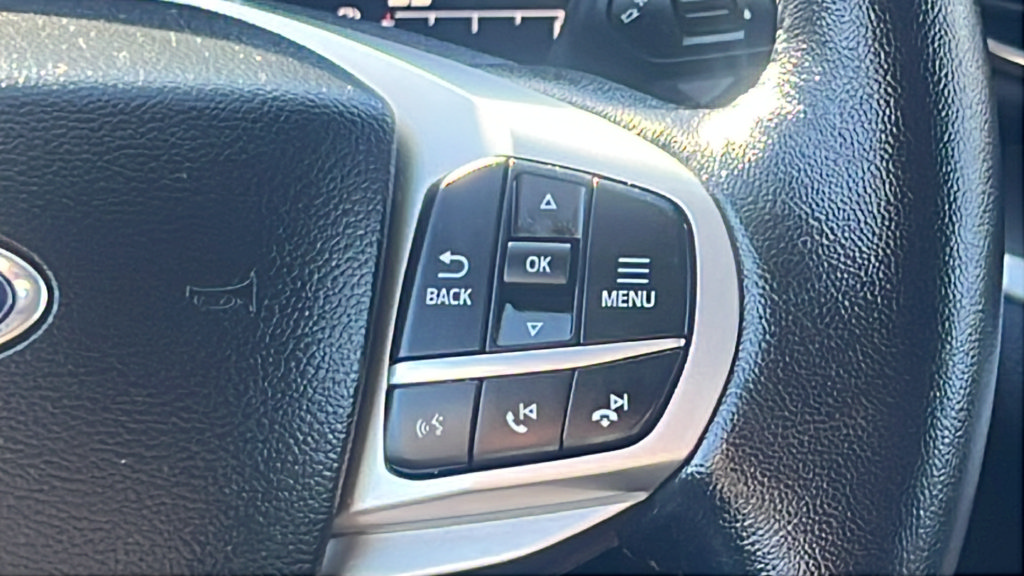 Certified 2022 Ford Explorer XLT w/ Equipment Group 202A AWD/4WD image 24