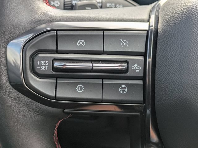 Used 2025 GMC Yukon XL AT4 Ultimate AWD/4WD image 28