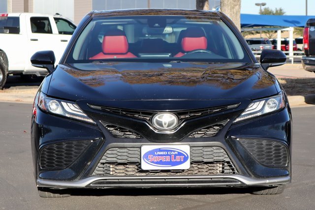 Used 2021 Toyota Camry XSE image 9
