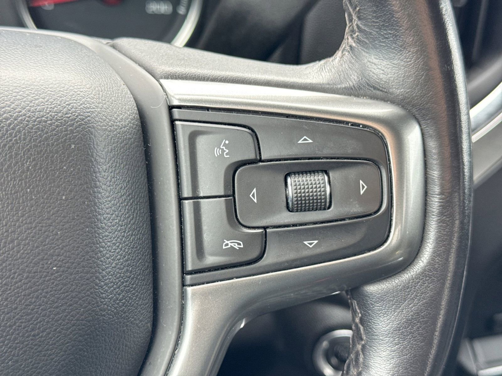 Used 2022 Chevrolet Silverado 1500 LT Trail Boss w/ Bed Protection Package AWD/4WD image 29
