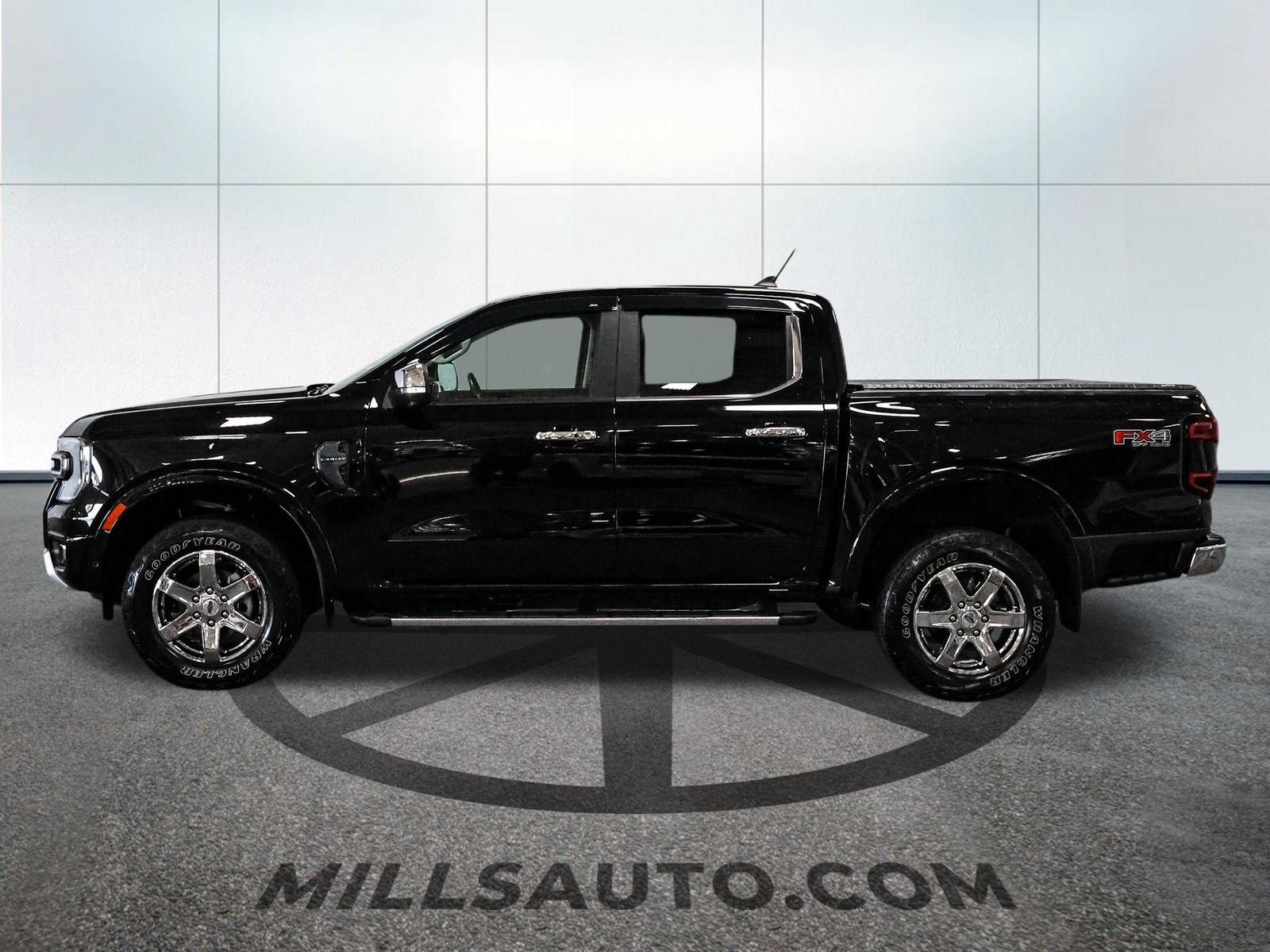 Certified 2024 Ford Ranger Lariat w/ FX4 Off-Road Package AWD/4WD image 3