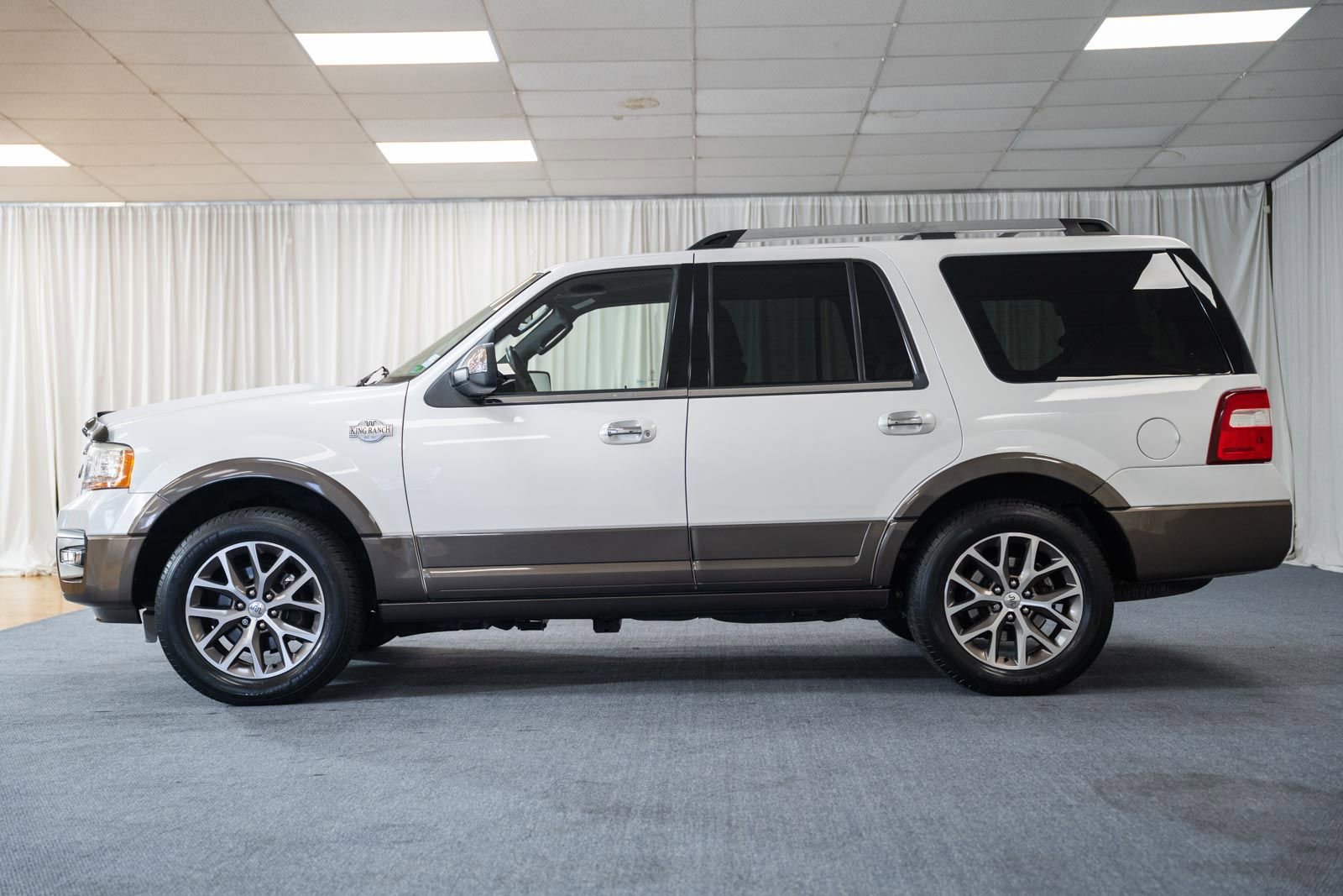 Certified 2017 Ford Expedition King Ranch RWD image 4