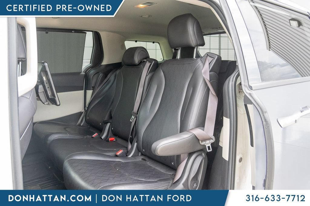 Used 2022 Kia Carnival SX FWD image 19